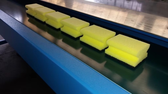 Máquina automática de fresado continuo de esponjas para lavado de platos
