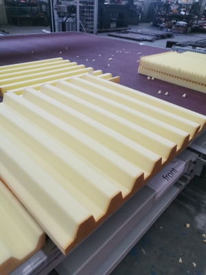 Máquina de corte CNC cortadora de cuchillas oscilantes para materiales de espuma industria de colchones y muebles