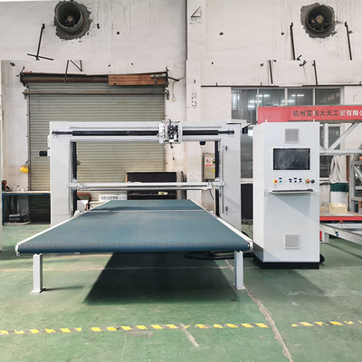 Máquina de corte de espuma de doble cuchilla oscilante CNC para la industria de corte de esponjas flexibles