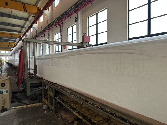 Línea de producción de esponjas totalmente automática / máquinas de fabricación de espuma de PU