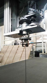 Máquina vertical de la espuma de poliuretano del látex del CNC con el cuchillo rotatorio