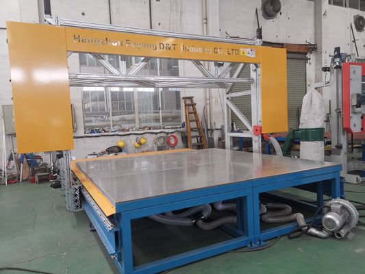 cortadora de la espuma del CNC 3D para la espuma rígida y semirrígida con la tabla de trabajo del vacío