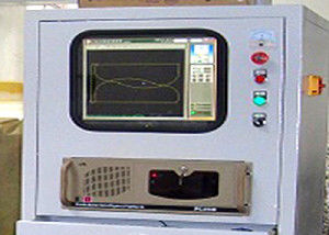 tipo vertical el vibrar de alta velocidad oscilante automático del alambre 4KW de la máquina del cortador de la cuchilla del CNC