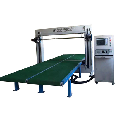 Corte oscilante de la esponja de la almohada del cuchillo del CNC del poliuretano del transportador de correa