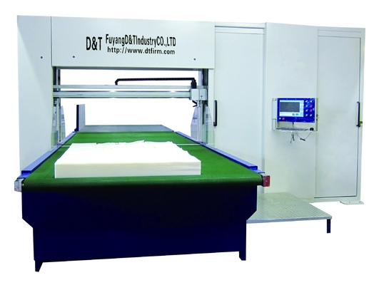 la cortadora dual de la esponja de la cuchilla del CNC de 40m/Min Foam Upright cortó las formas 3D